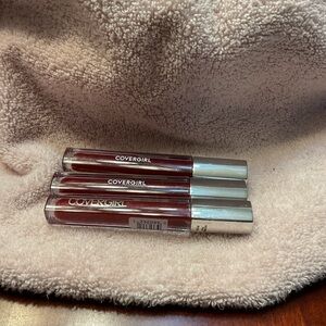 CoverGirl 720 Craving Cranberries Colorlicious Lip Gloss lot of 3